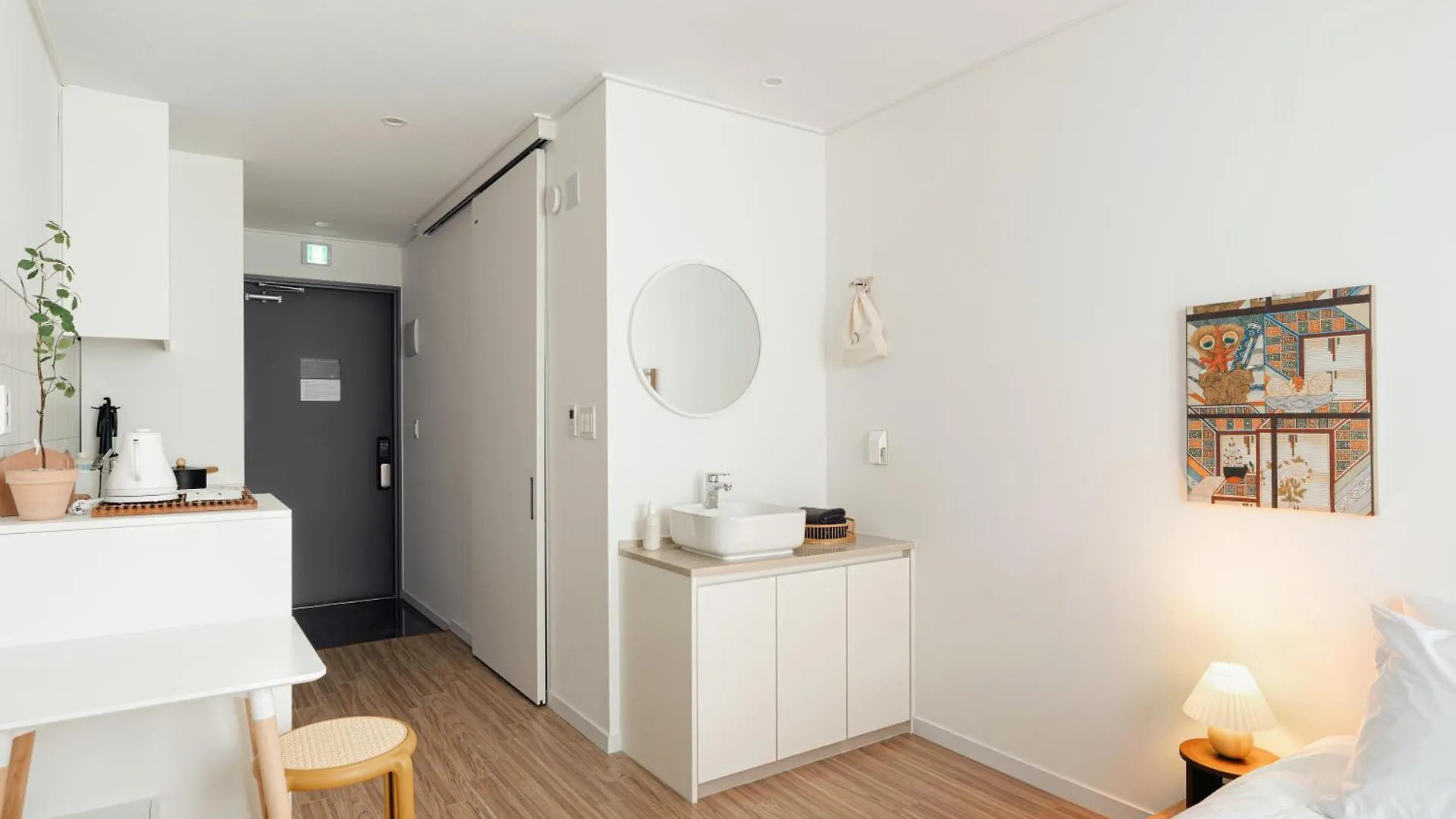 Urbanstay Boutique Ikseon Seoul South Korea